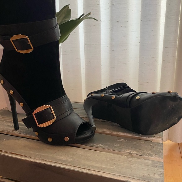 Peep toe booties - Picture 3 of 4